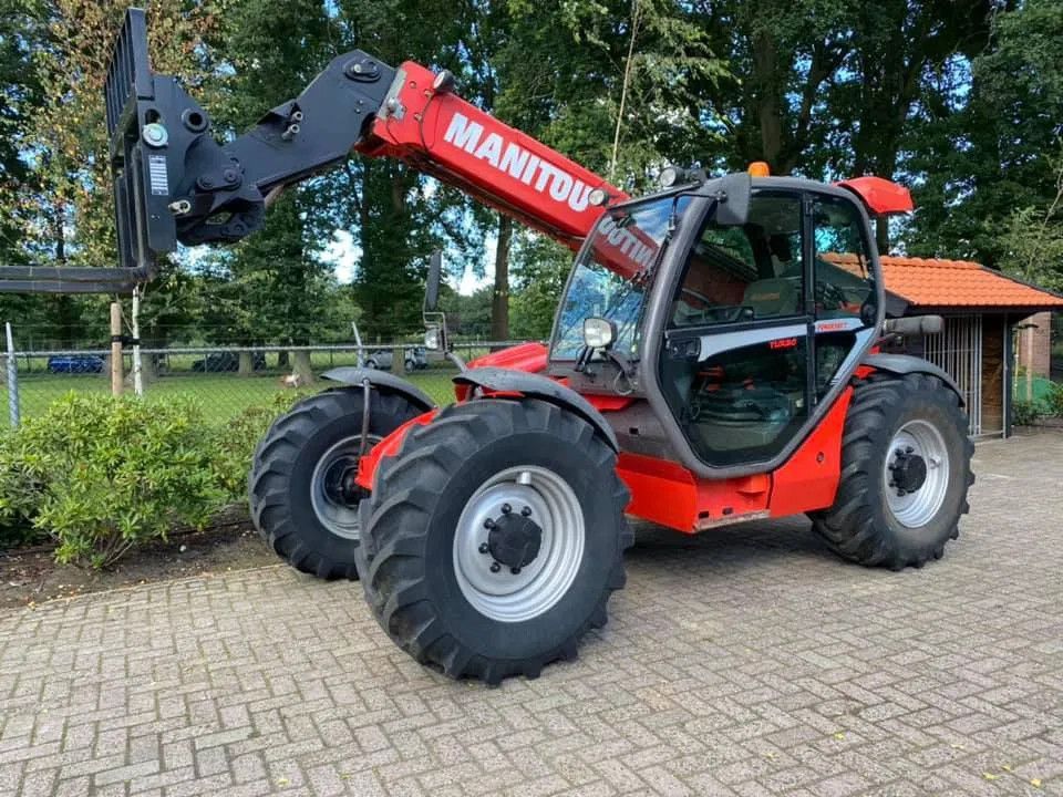 Manitou GEZOCHT!! SHOVELS KRANEN VERREIKERS