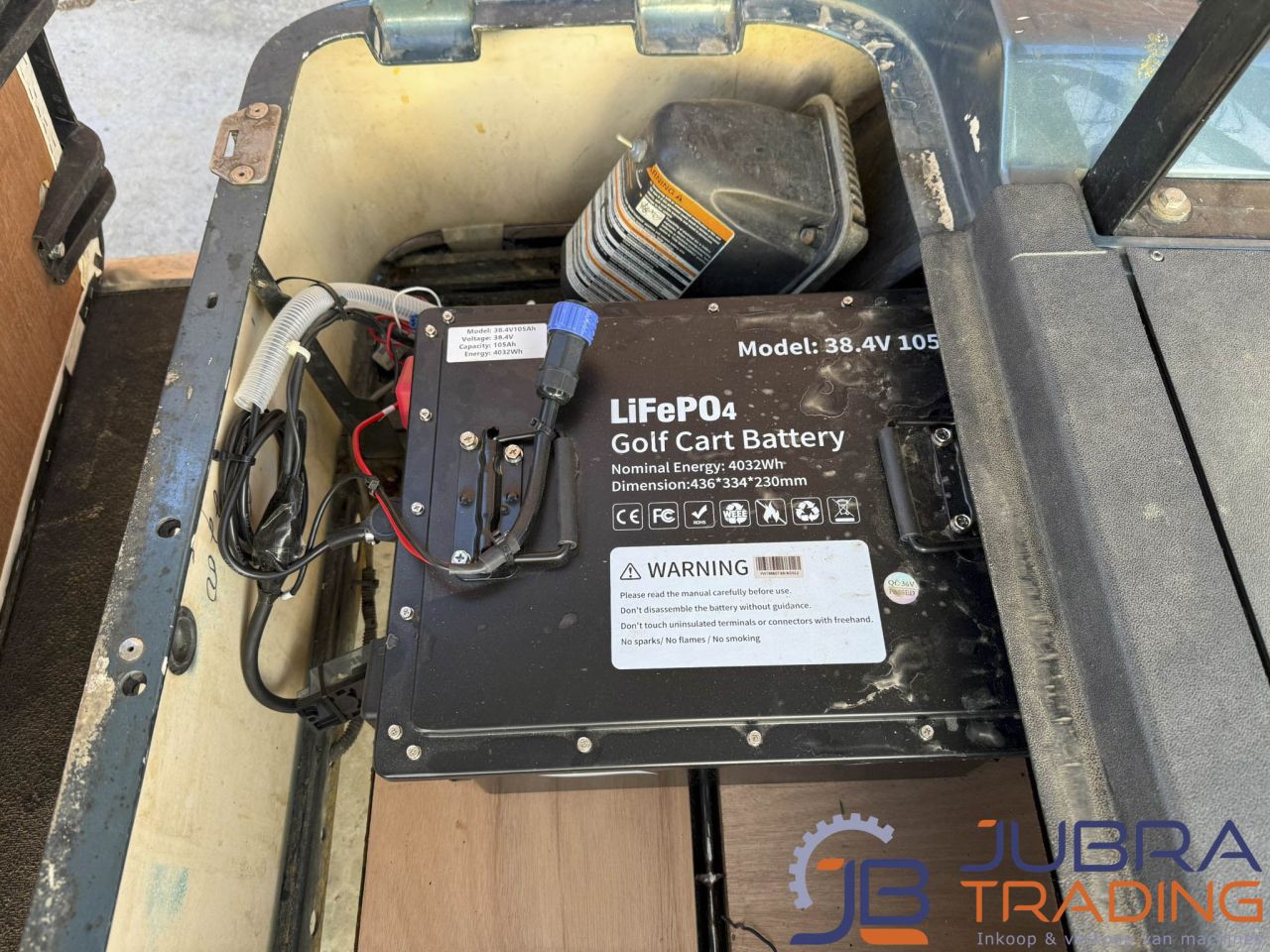 Ezgo Elektrischer Golfwagen | 36V Lithium | ±25KMH | Ladegerät