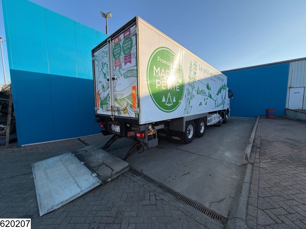 Volvo FH 500 EURO 5, 8x4, Dhollandia, Carrier, 1 Comp