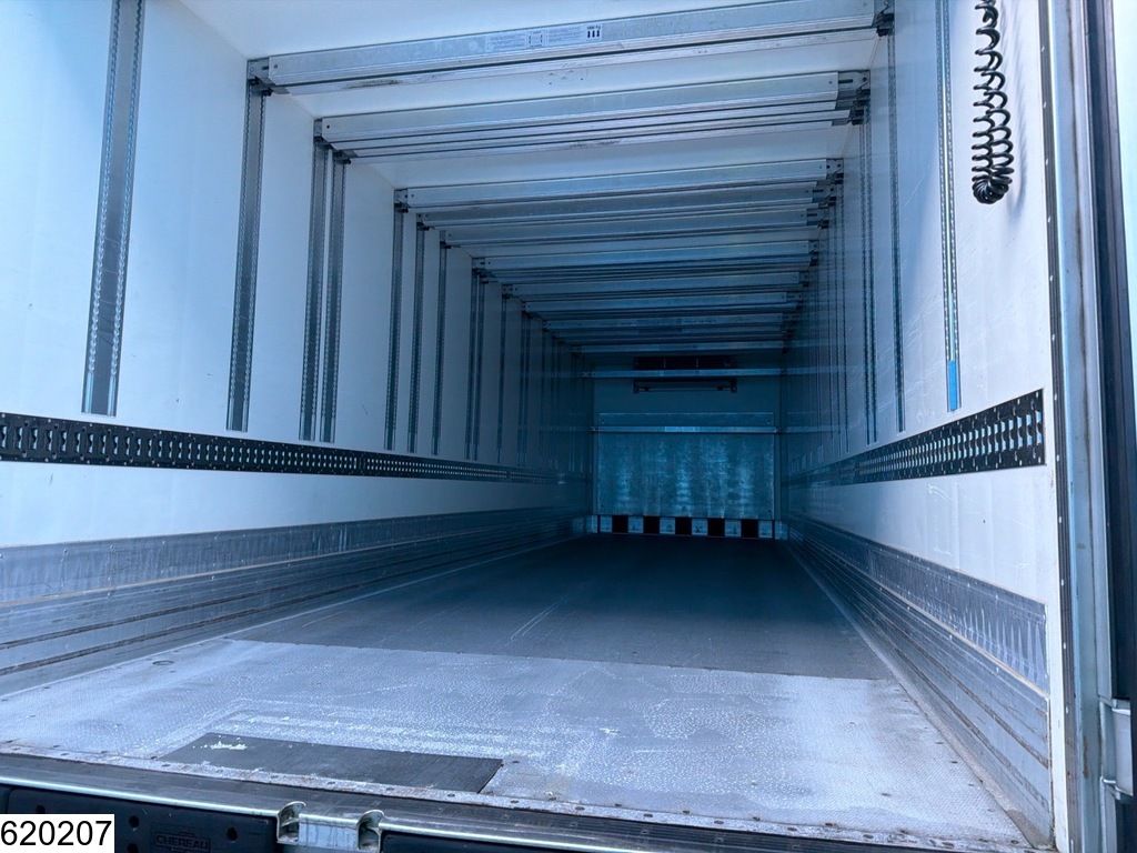 Volvo FH 500 EURO 5, 8x4, Dhollandia, Carrier, 1 Comp