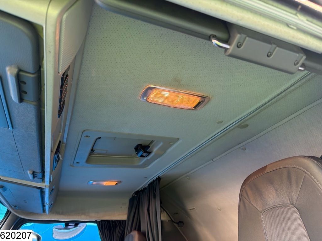 Volvo FH 500 EURO 5, 8x4, Dhollandia, Carrier, 1 Comp