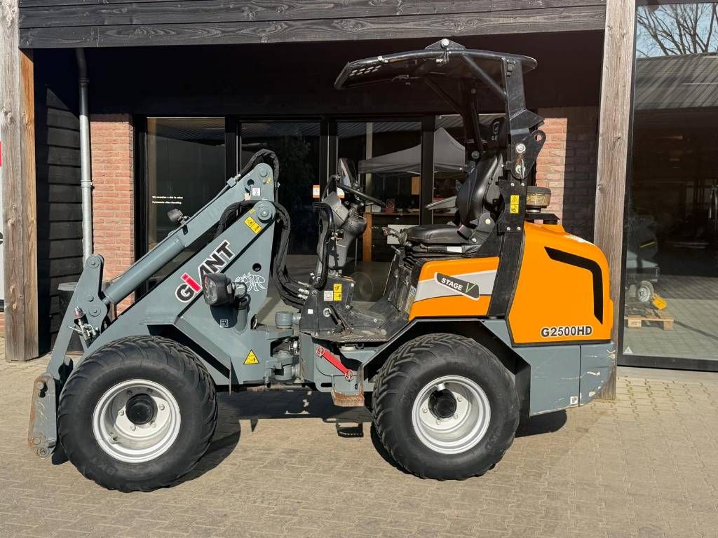 GiANT G 2500 HD
