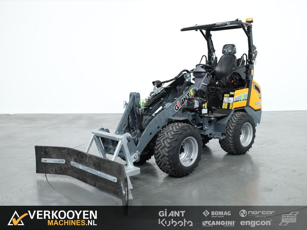 2026 VM Sneeuwschuif Giant / Heftruck 200cm ADV1111