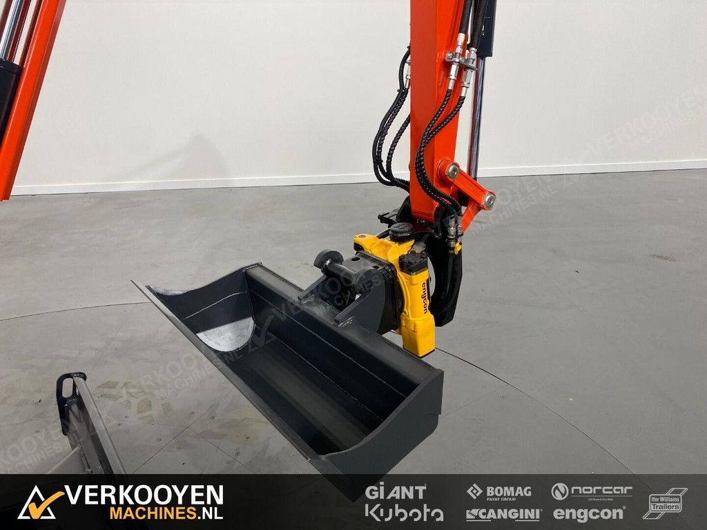 2025 Kubota KX027-4 Hi Spec + Engcon EC204-CW05 ADV1047