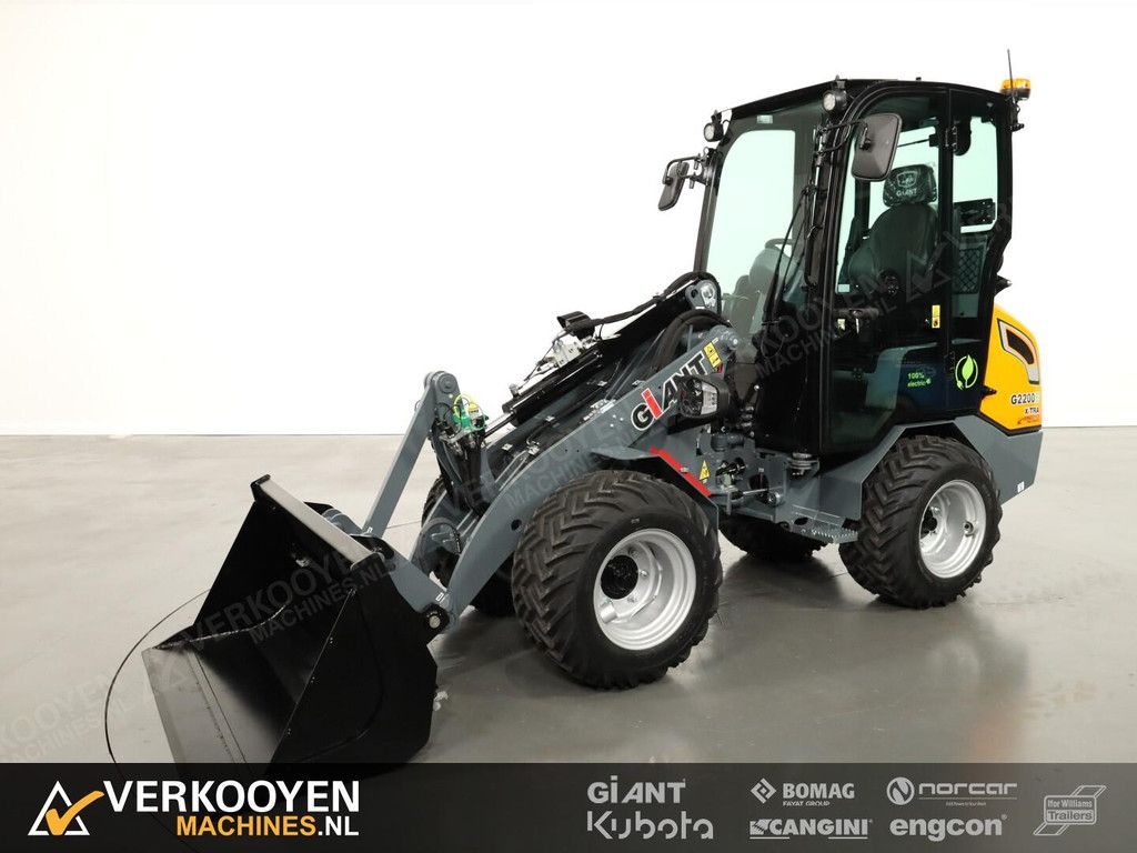2025 Giant G2200E X-tra (Cabine) VK9185