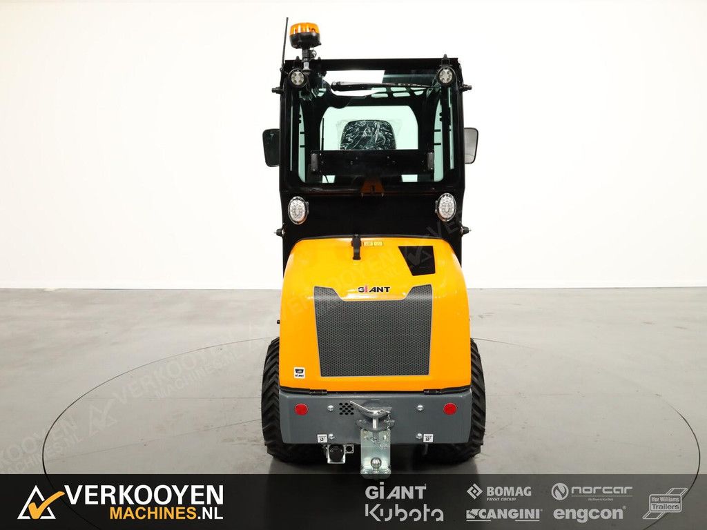 2025 Giant G2200E X-tra (Cabine) VK9185