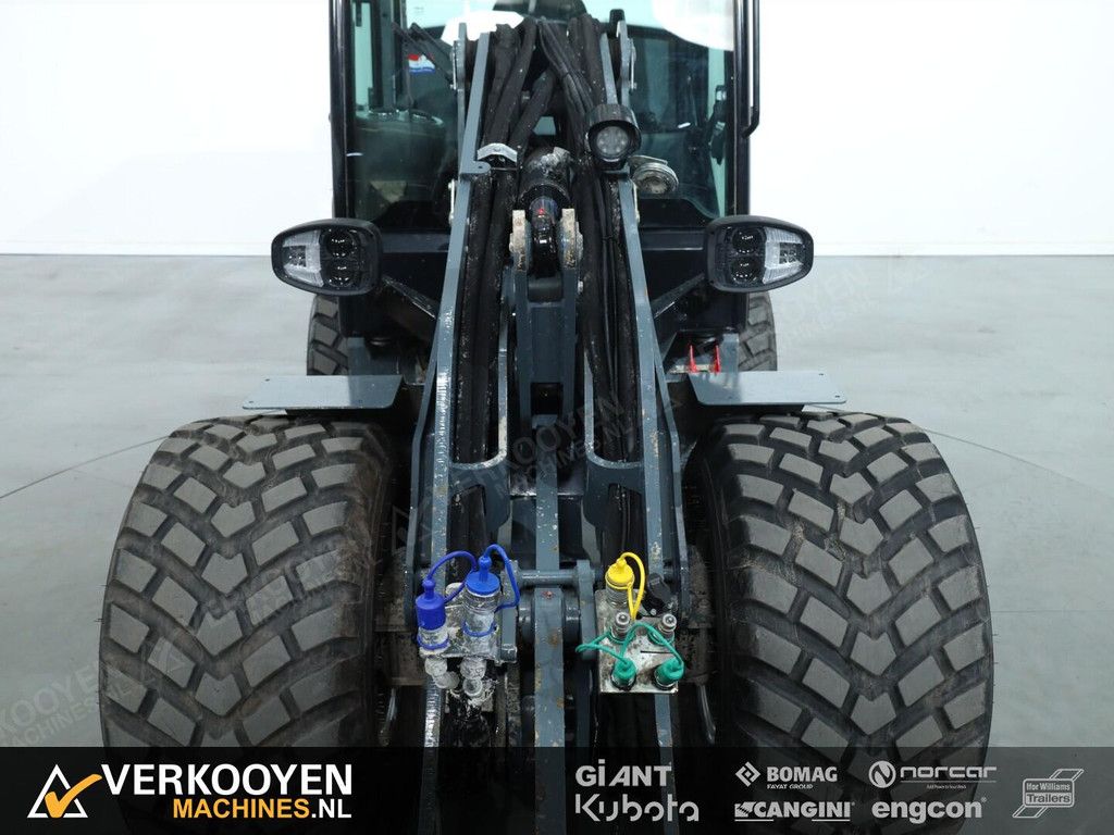 2024 Giant G3500 (Cabine) VV1392