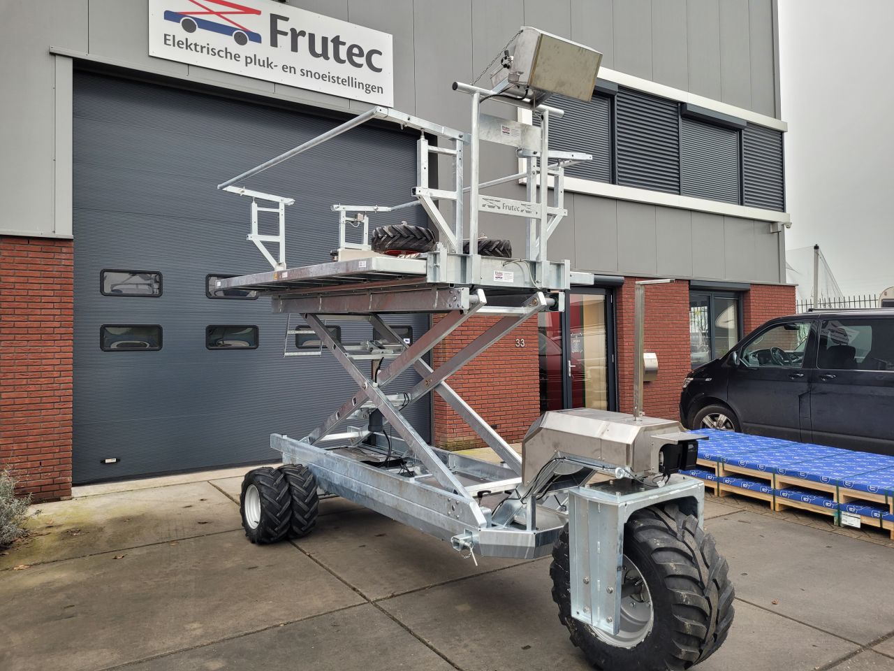 Elektrische hoogwerker snoeiplatform boomgaard hoogwerker