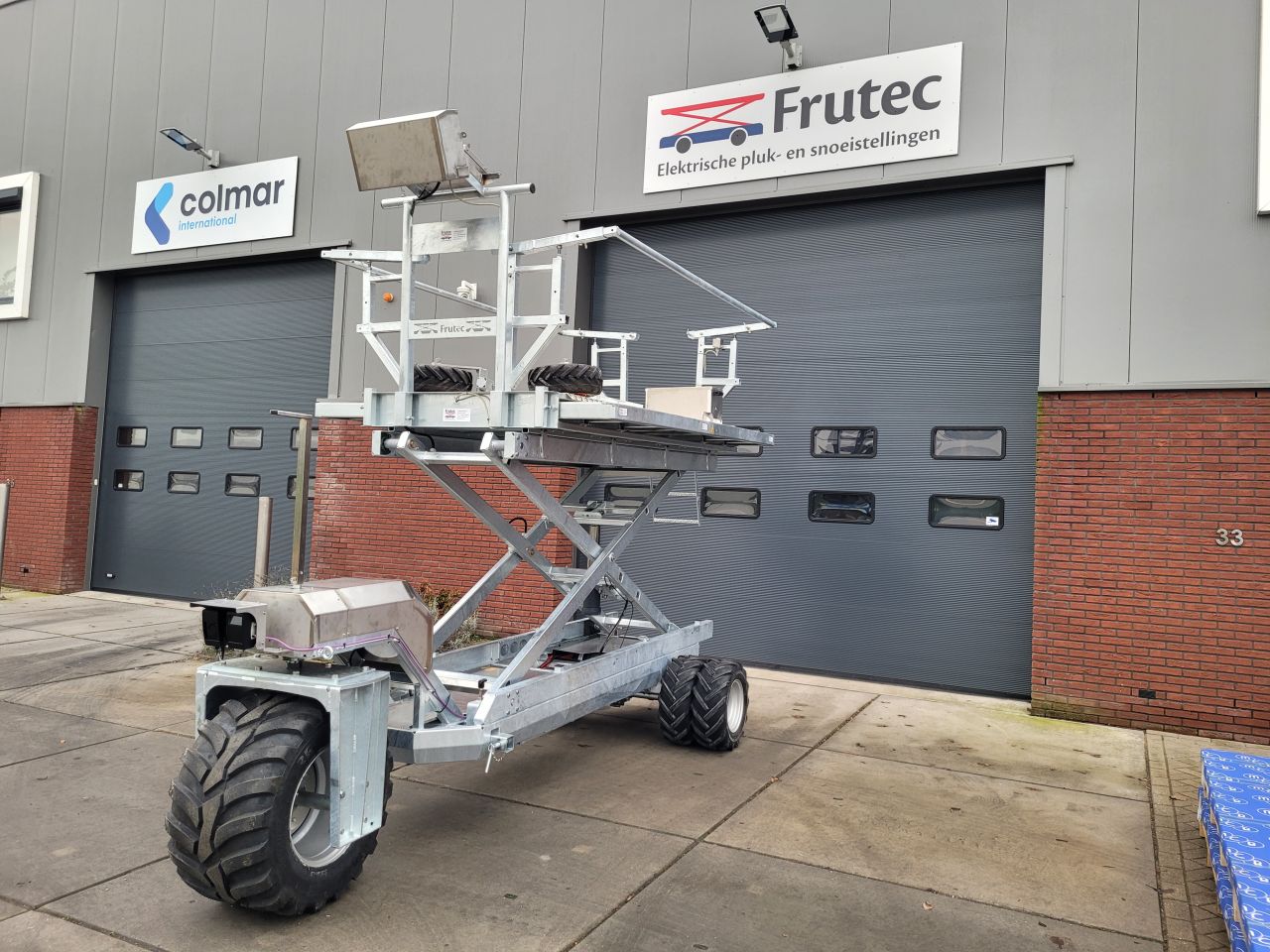 Elektrische hoogwerker snoeiplatform boomgaard hoogwerker
