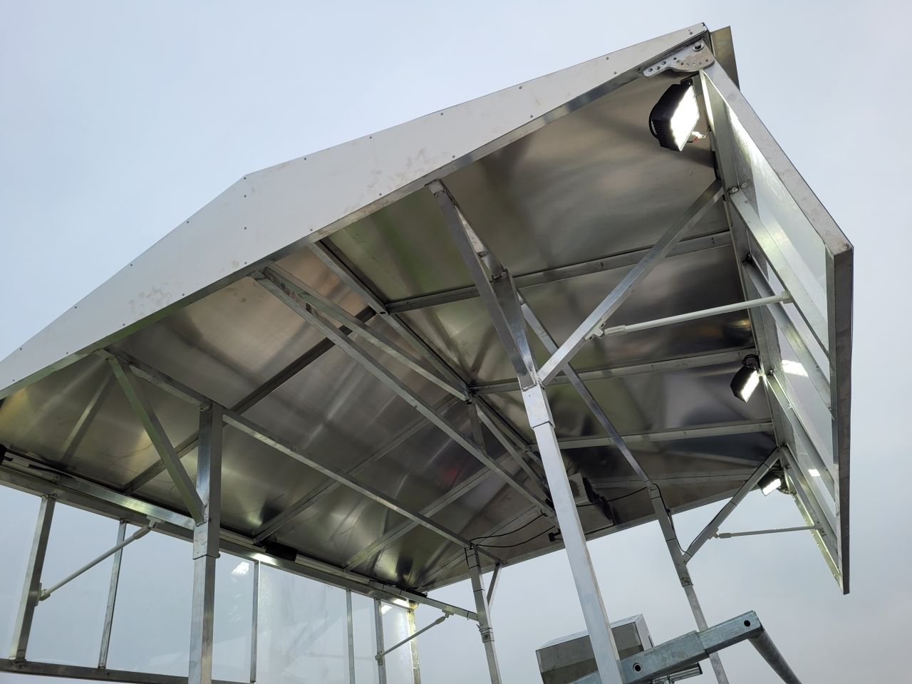 Elektrische hoogwerker snoeiplatform boomgaard hoogwerker