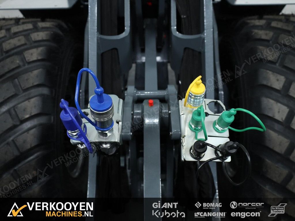 2025 Giant G3500 VK10182