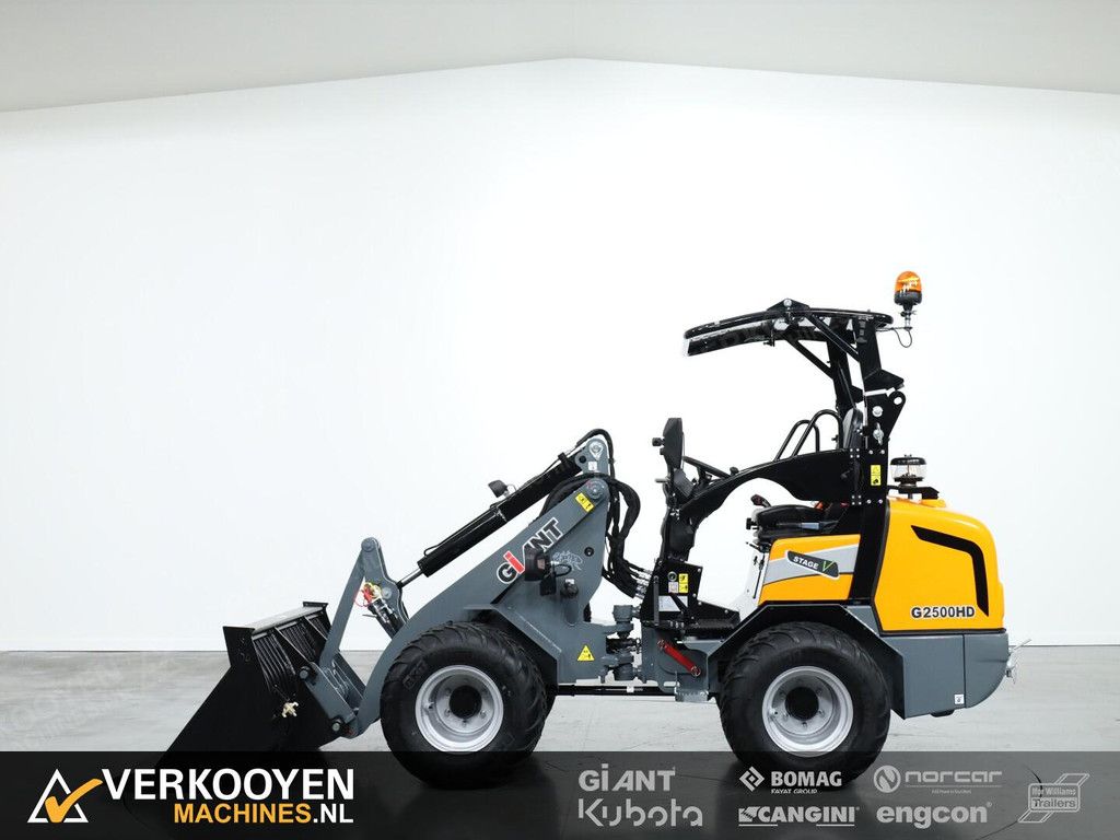 2026 Giant G2500 HD VK10216