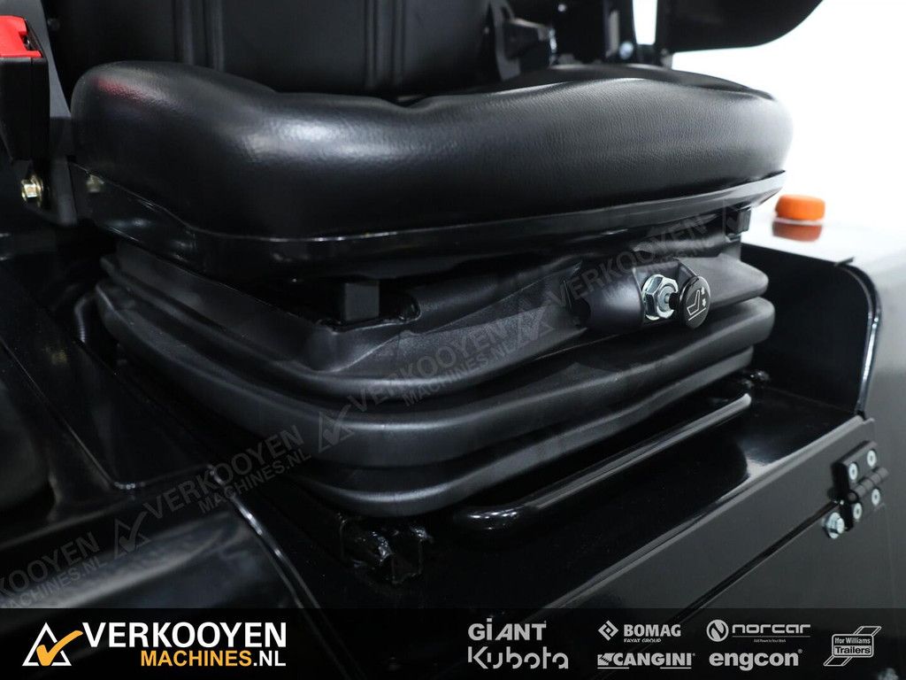 2026 Giant G2700 X-tra HD+ VK10227