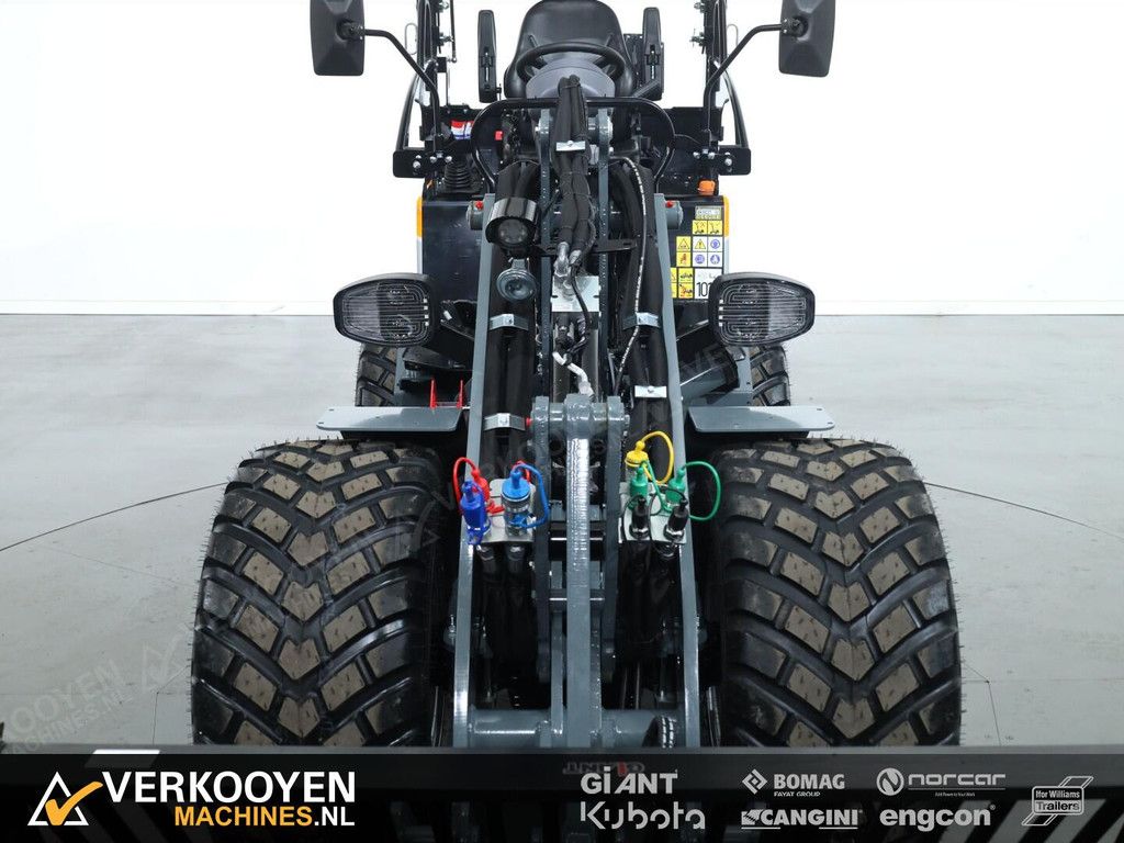 2026 Giant G2700 X-tra HD+ VK10227