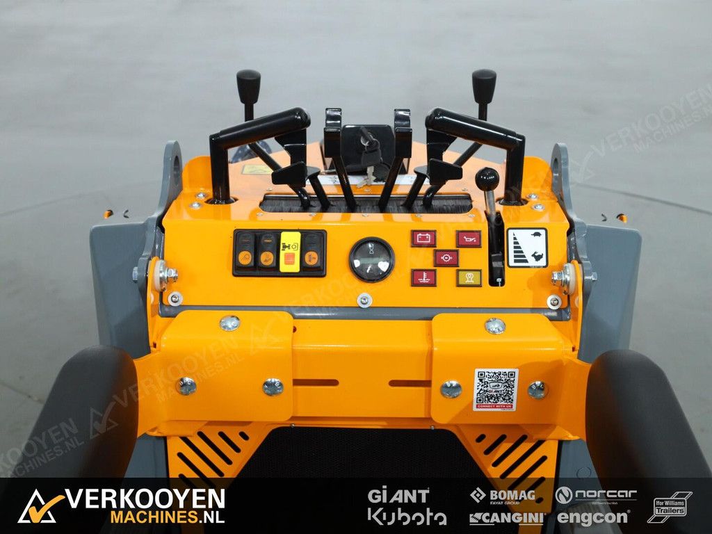 2026 Giant GS950T Skidsteer VK10082