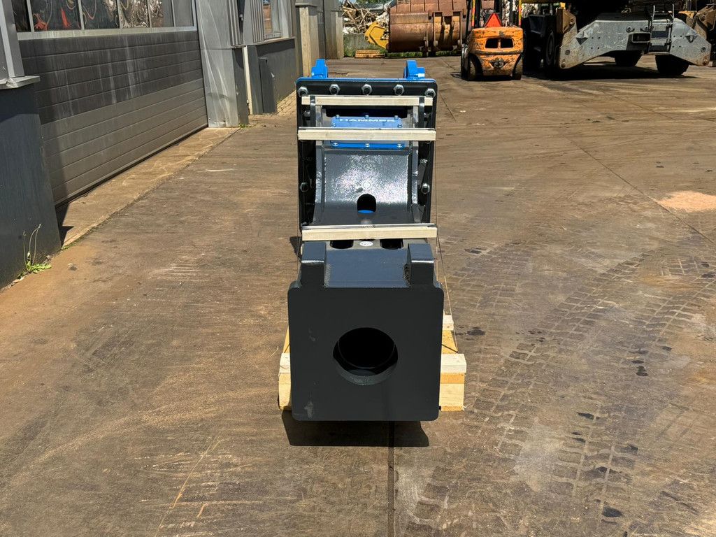 Hammer HS5000 fits 40-60 Ton excavator