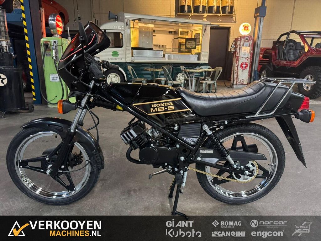 1980 Honda MB50 John Player Special VT663