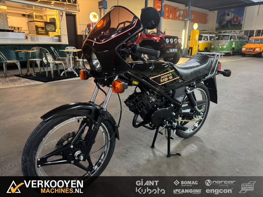 1980 Honda MB50 John Player Special VT663