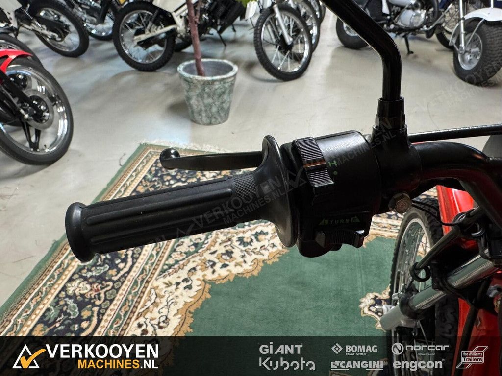 1979 Honda MT-5 Rood KN200