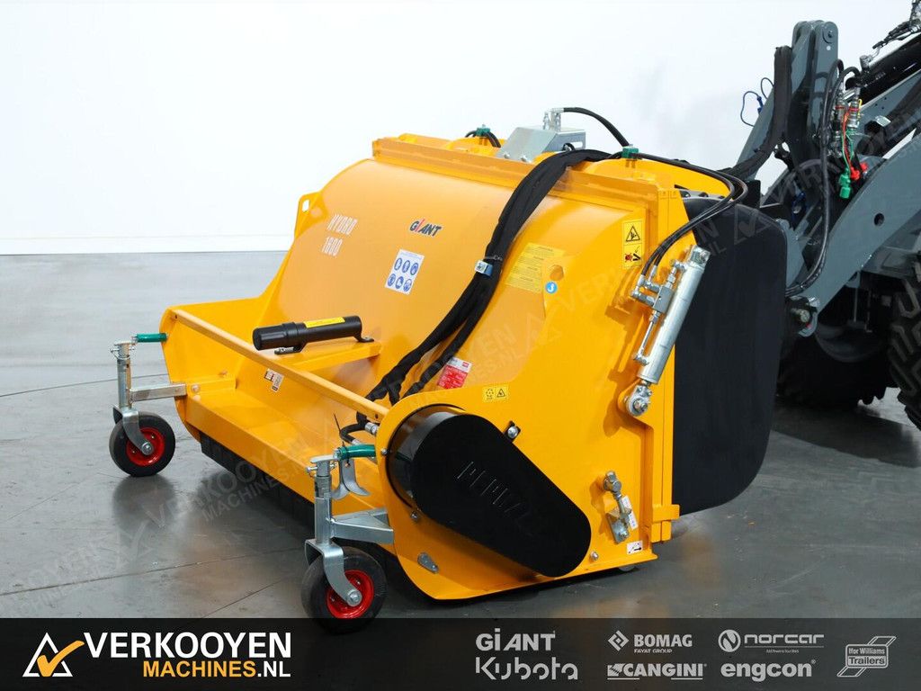 1 Giant Klepelmaaier 160cm met hydr opvangbak (50-60ltr) VV1467