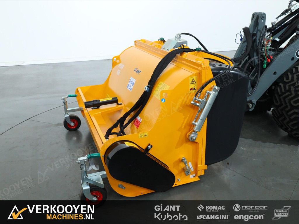 1 Giant Klepelmaaier 160cm met hydr opvangbak (50-60ltr) VV1467