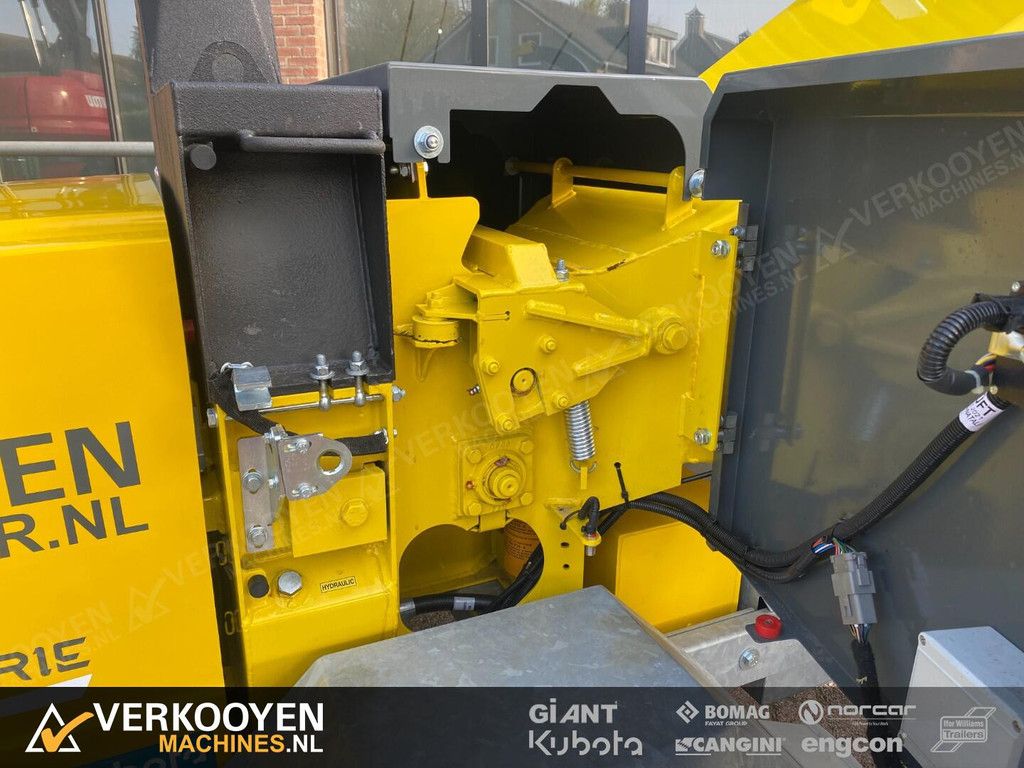 2022 TS Industrie WS/18D 35pk Versnipperaar / Hakselaar VV1225