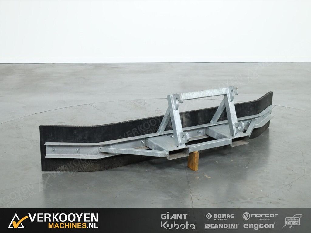 2025 VM Sneeuwschuif Giant / Heftruck 260cm ADV1112