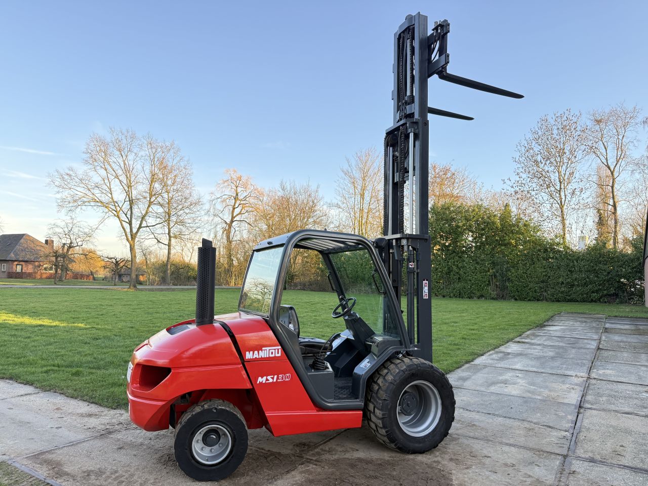 Manitou MSI30 Ruwterrein heftruck triplo mast extra ventiel
