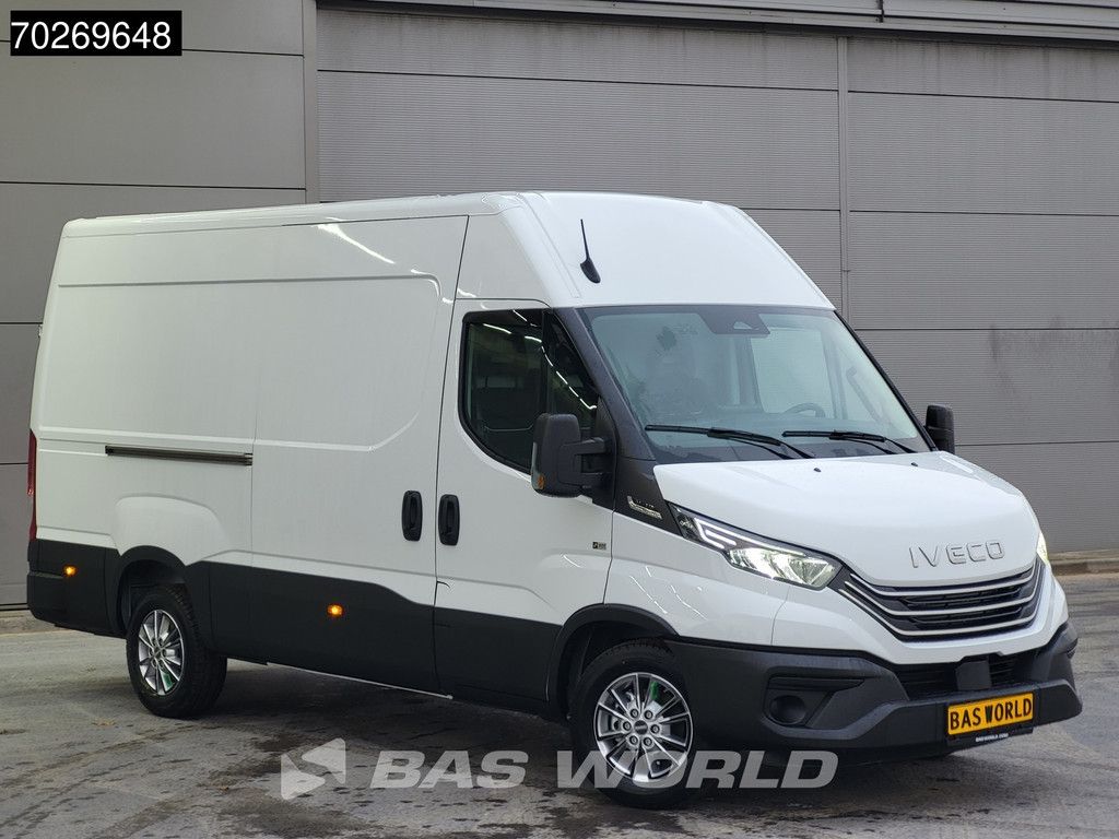 Iveco Daily 35S21 BPM VRIJ! 3.0L Automaat 210PK L2H2 3,5t Trekhaak ACC LED Airco Camera Parkeersensoren Tacho CarPlay Euro6 L2 12m3 Klima AHK