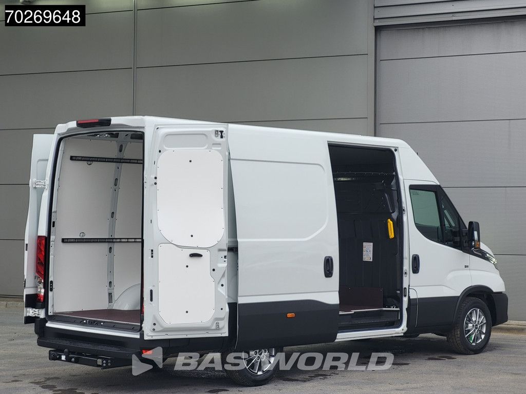 Iveco Daily 35S21 BPM VRIJ! 3.0L Automaat 210PK L2H2 3,5t Trekhaak ACC LED Airco Camera Parkeersensoren Tacho CarPlay Euro6 L2 12m3 Klima AHK