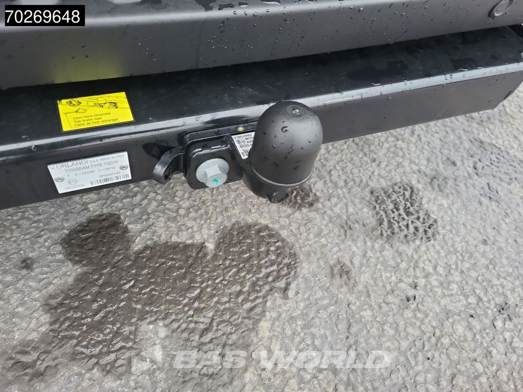 Iveco Daily 35S21 BPM VRIJ! 3.0L Automaat 210PK L2H2 3,5t Trekhaak ACC LED Airco Camera Parkeersensoren Tacho CarPlay Euro6 L2 12m3 Klima AHK