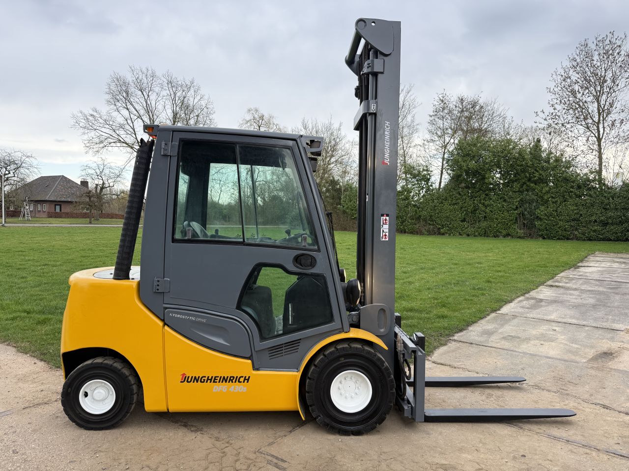 Jungheinrich 3000KG diesel triplo 7m Sideshift 4e vent 2300uur