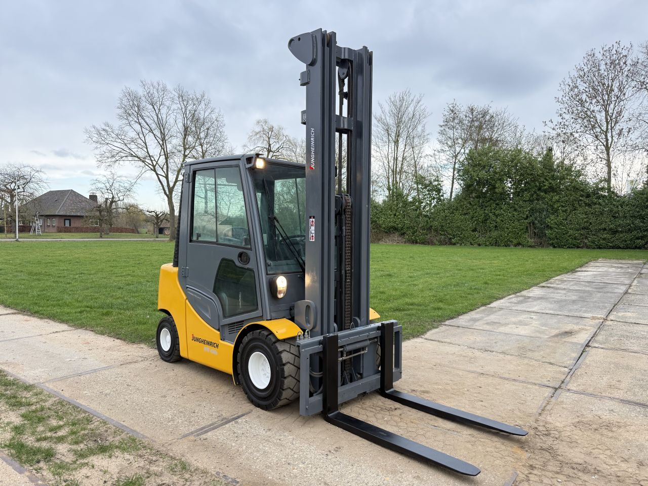 Jungheinrich 3000KG diesel triplo 7m Sideshift 4e vent 2300uur