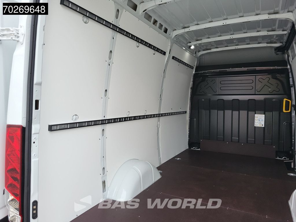 Iveco Daily 35S21 BPM VRIJ! 3.0L Automaat 210PK L2H2 3,5t Trekhaak ACC LED Airco Camera Parkeersensoren Tacho CarPlay Euro6 L2 12m3 Klima AHK