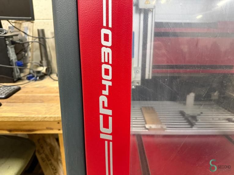 Milling machines Isel ICP 4030