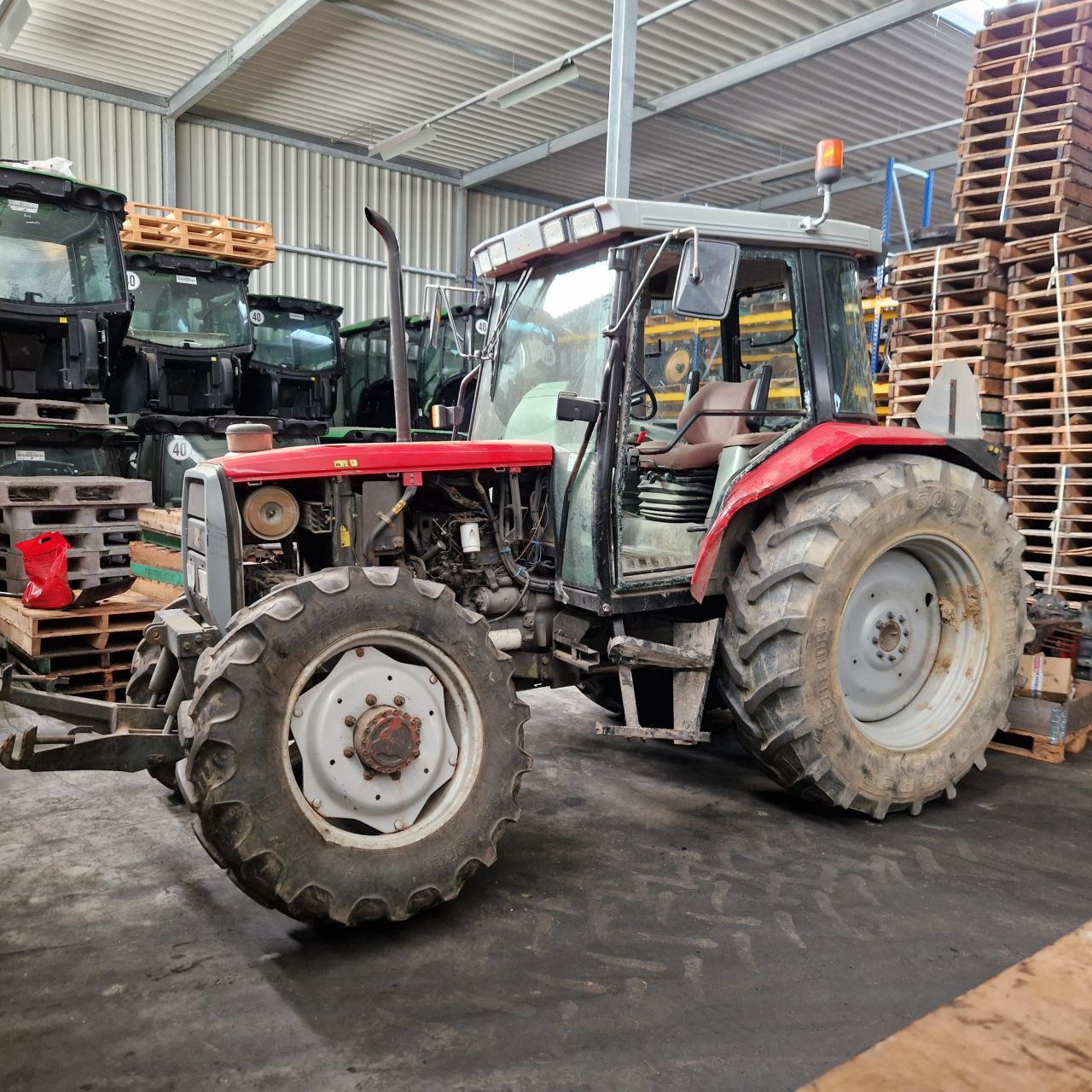 Massey Ferguson 6150
