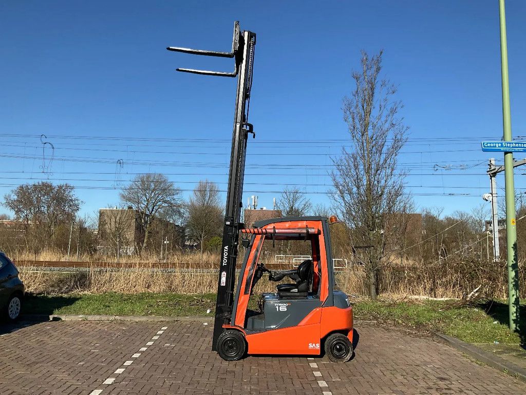 Toyota 8FBMT16 1600KG 4.50METER HEFTRUCK