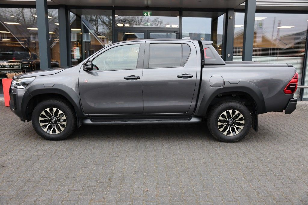 Toyota Hilux 2.8 D-4D DUBBEL CABIN GR SPORT A/T 2 ZITS 4WD VAN