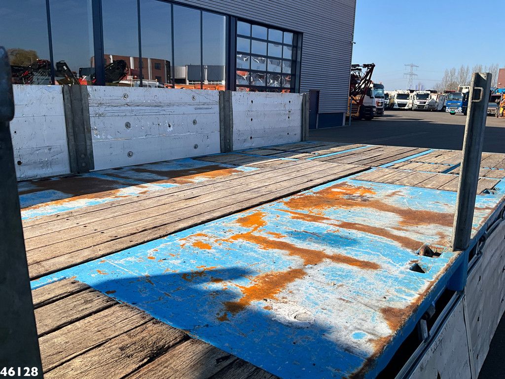 Mercedes-Benz ACTROS 2532 HMF 28 Tonmeter laadkraan