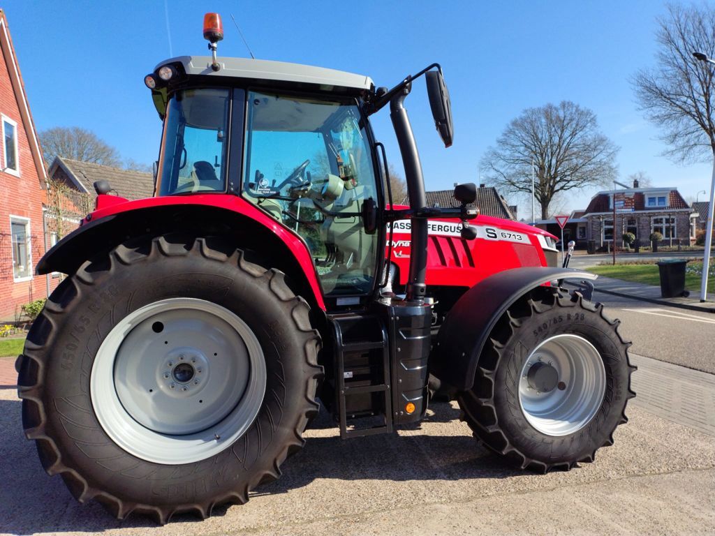 Massey Ferguson 6713-S DYNA-6 EFFICIENT