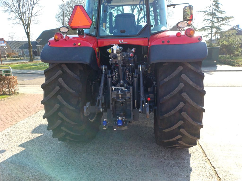 Massey Ferguson 6713-S DYNA-6 EFFICIENT