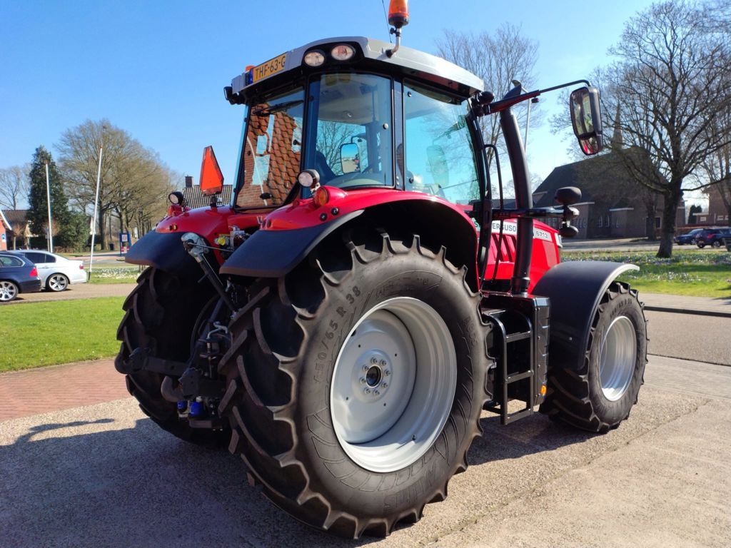 Massey Ferguson 6713-S DYNA-6 EFFICIENT