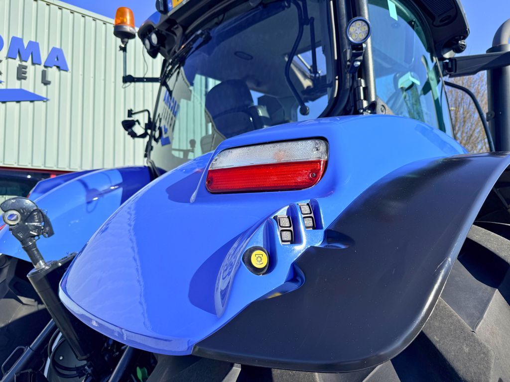 New Holland T7.230 AC Stage V