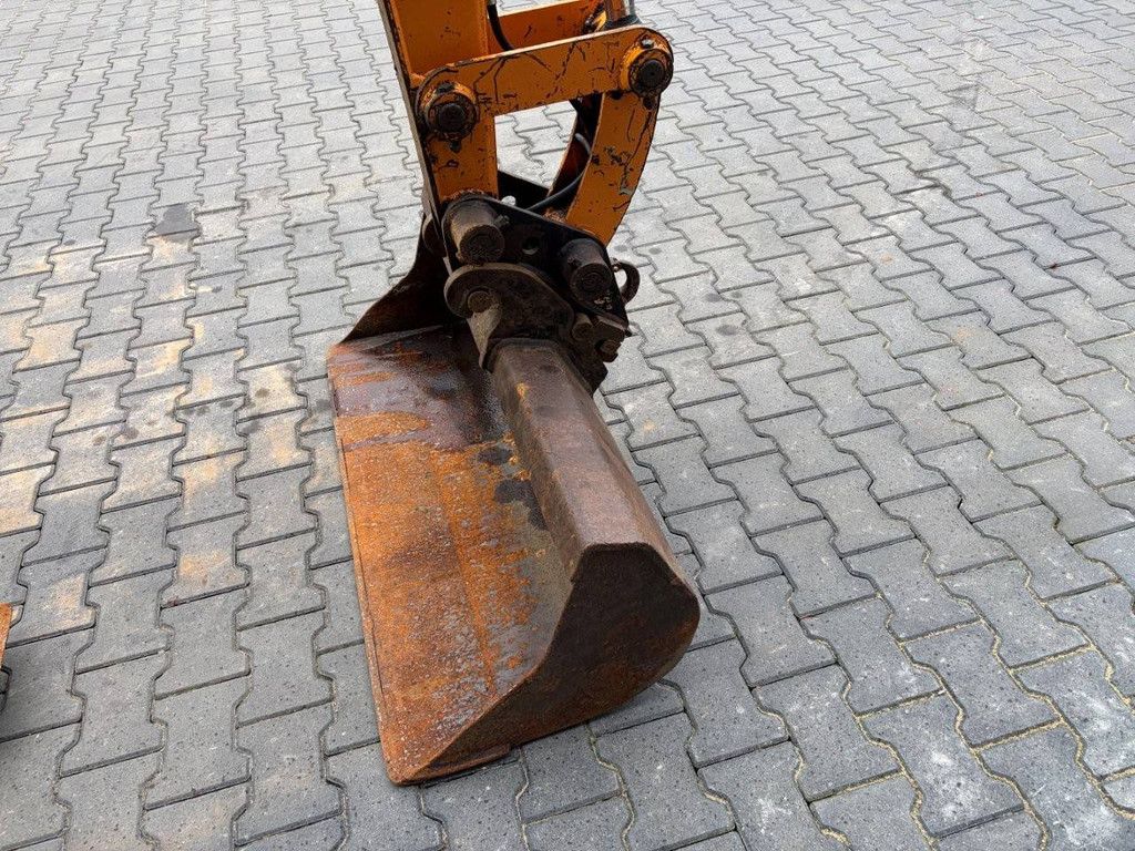 Raupenbagger Hanix H36CR Diesel 2007