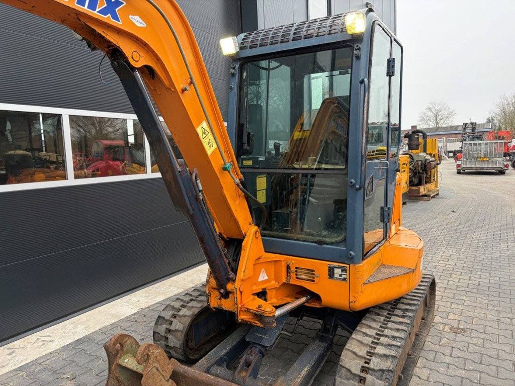 Raupenbagger Hanix H36CR Diesel 2007