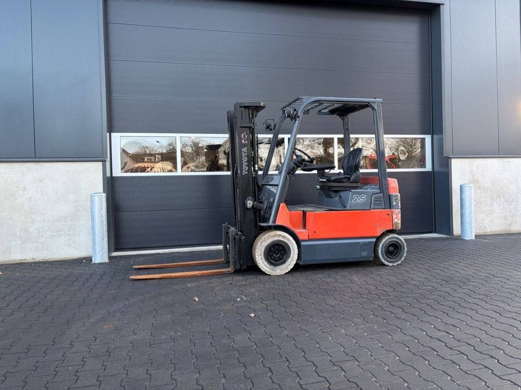 Forklift Toyota 7FBMF25 Electric 2500kg 4.7m 2005