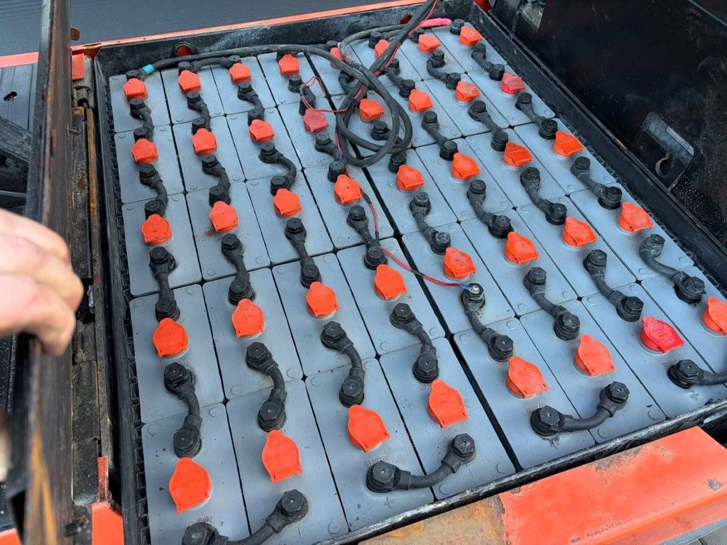 Forklift Toyota 7FBMF25 Electric 2500kg 4.7m 2005