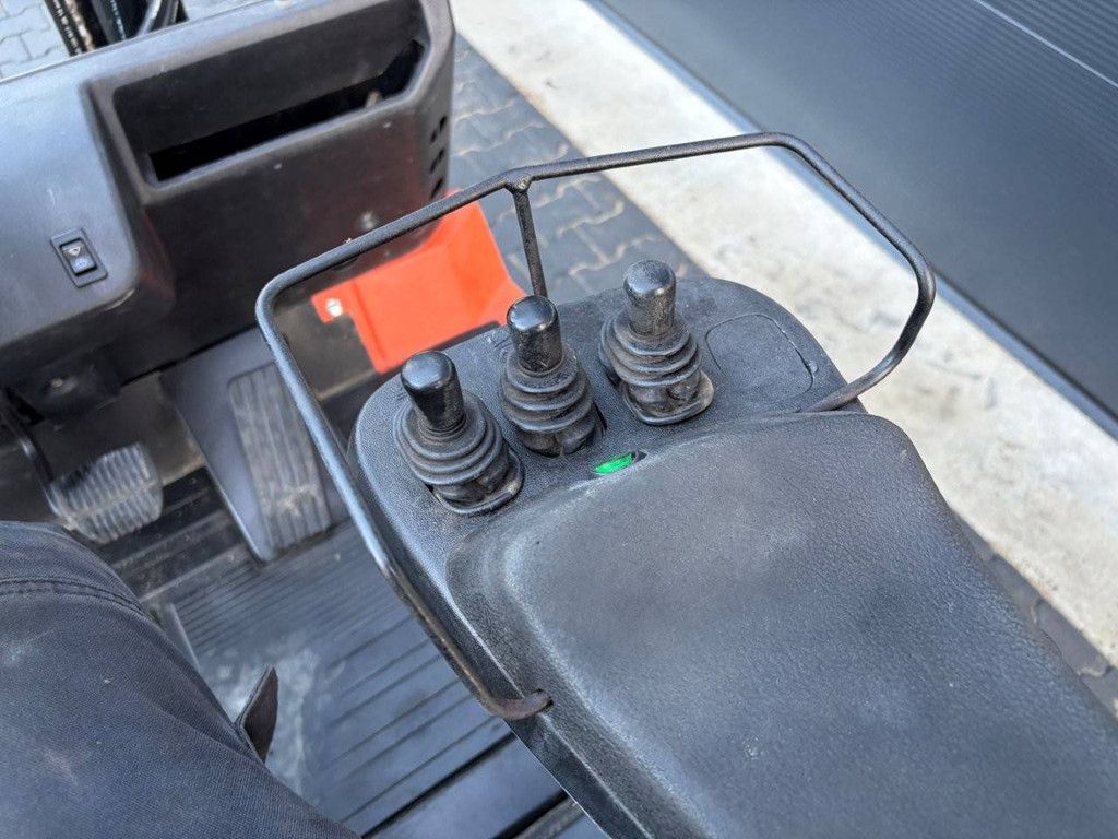 Forklift Toyota 7FBMF25 Electric 2500kg 4.7m 2005