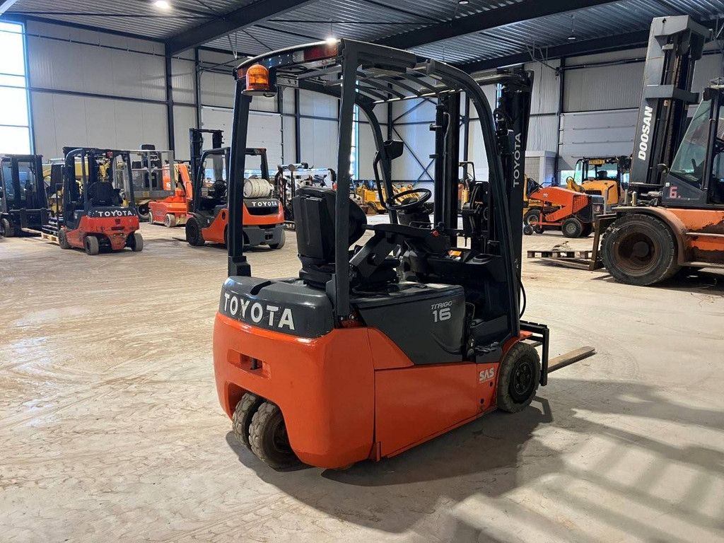 Toyota 8FBET16 Elektrogabelstapler, 1600 kg, 6,5 m, Baujahr 2013