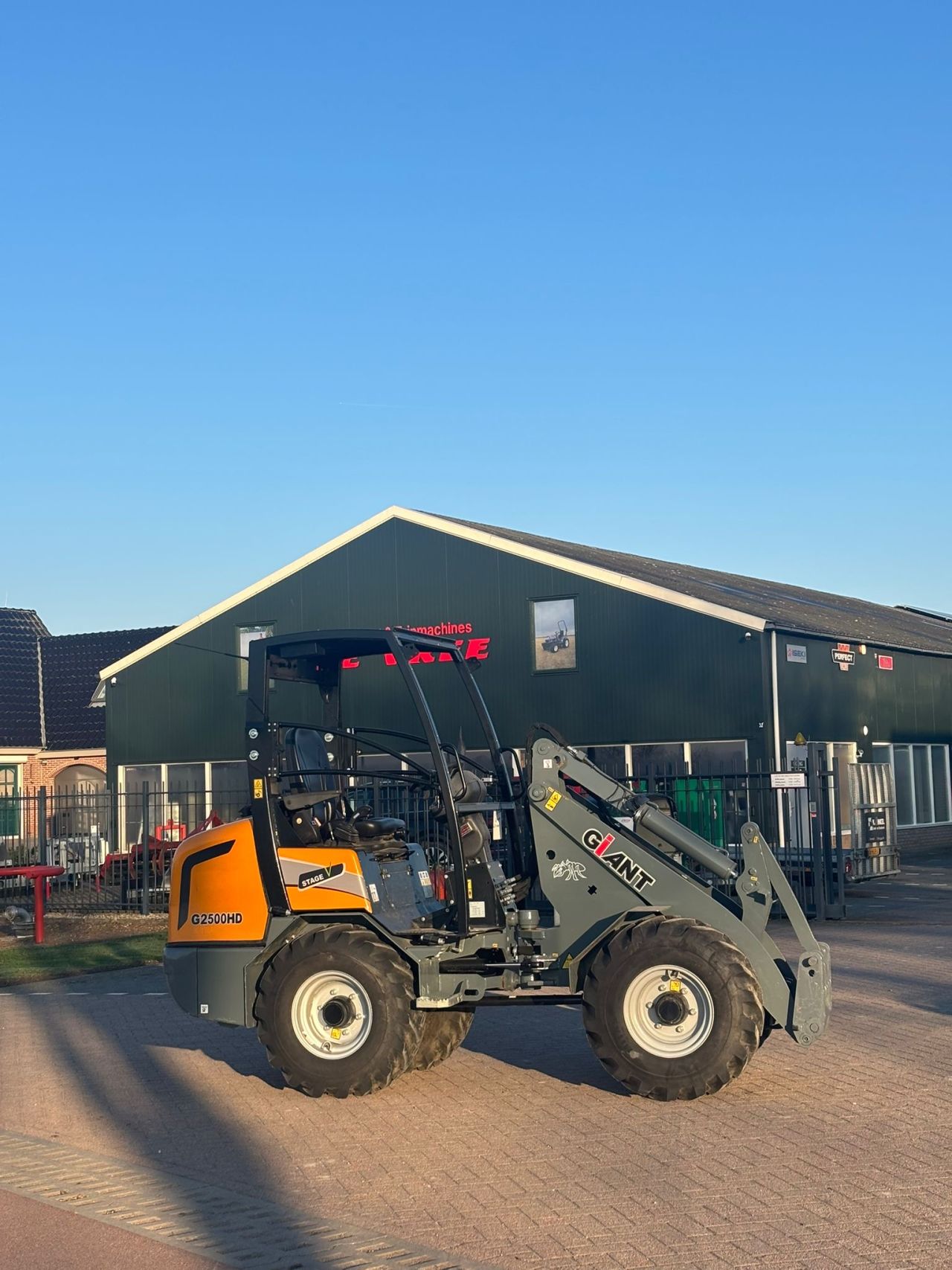 Giant g2500 ( 195 uur )